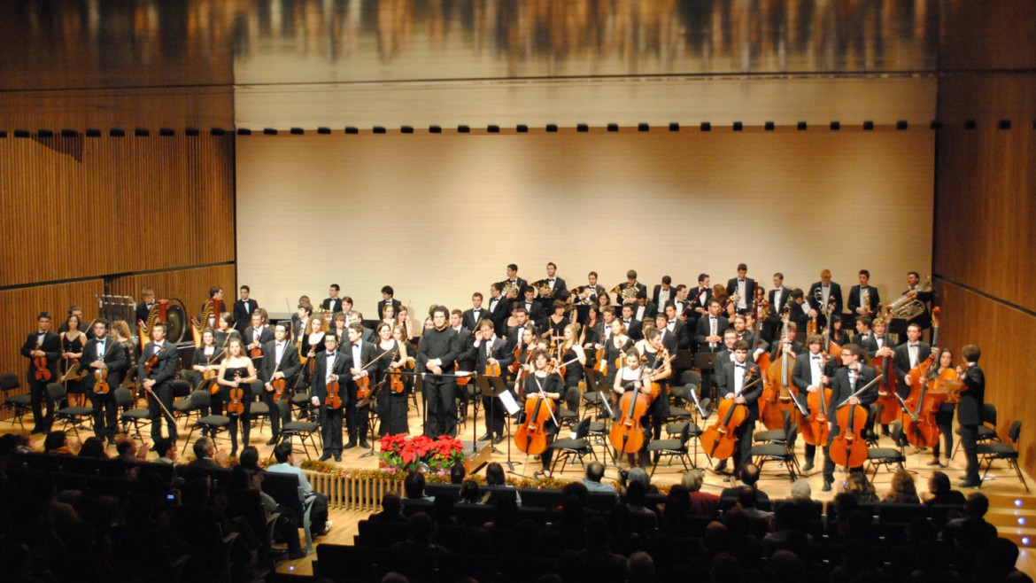 El CN Oropesa suscribe un convenio con la Jove Orquesta de Castelló